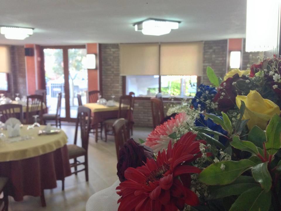 Mediterran Hotel *